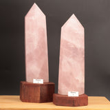 Pointe en Quartz Rose de Madagascar — Grand obélisque poli à la main