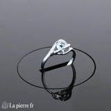 Profil de la Bague Aigue-Marine (Éclat Solitaire Rond) en argent 925, soulignant son design épuré et moderne.
