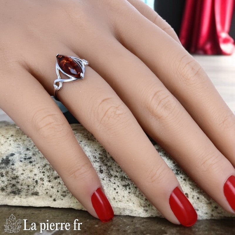 Élégante Bague Ambre Argent Rhodié (Marquise Élancée) style contemporain