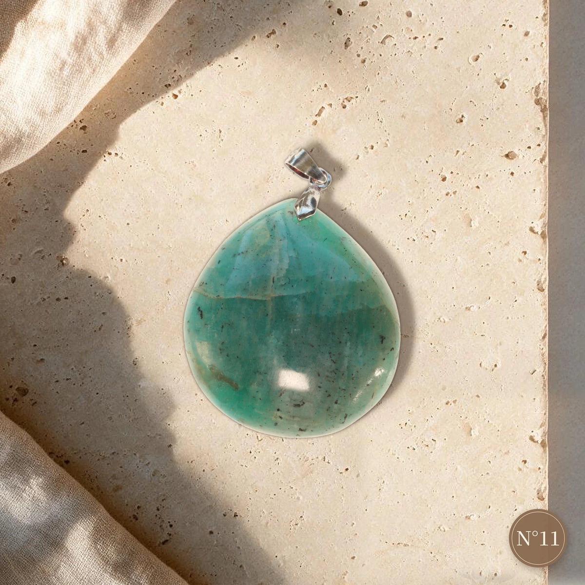 Pendentif pierre amazonite N°11, goutte large turquoise profond aux fines mouchetures