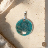Pendentif Apatite Bleue Pièce Unique, Cabochon Forme Libre, Numéro au Choix