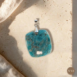 Pendentif Apatite Bleue Pièce Unique, Cabochon Forme Libre, Numéro au Choix
