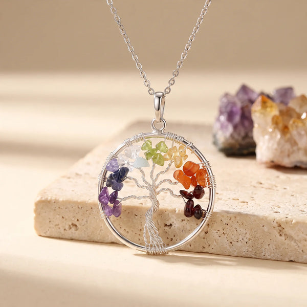 Pendentif arbre de vie 7 chakras en laiton argenté et pierres naturelles, idée cadeau