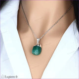 pendentif en aventurine verte. Bijou en pierre naturelle pour lithothérapie, livré dans une boîte cadeau élégante.