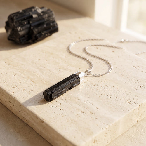 Pendentif Tourmaline Noire Brute, Pierre Naturelle Non Polie
