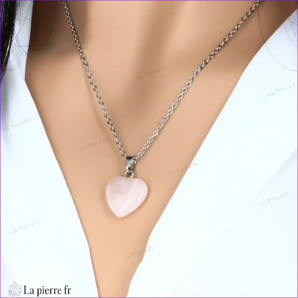Pendentif Quartz rose en forme de cœur. La Pierre Fr