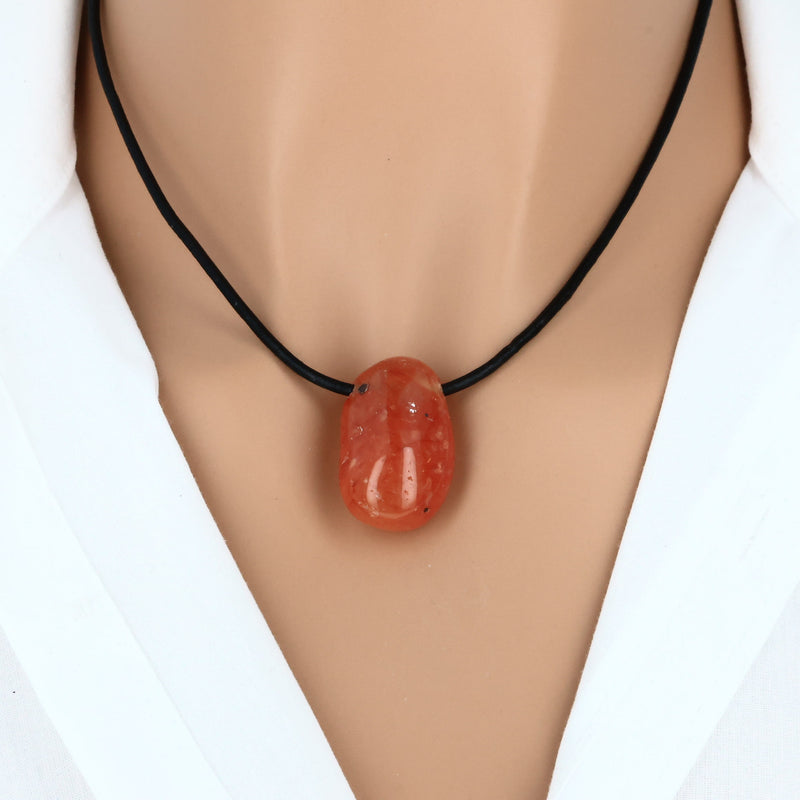 Pendentif en Cornaline roulée et percée, pierre naturelle du Brésil