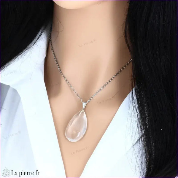 Pendentif en Cristal de Roche véritable en forme de goutte