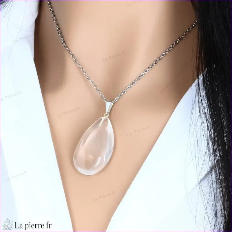 Pendentif en Cristal de Roche véritable en forme de goutte