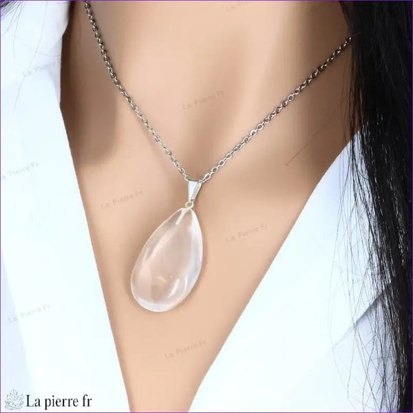 Pendentif en Cristal de Roche véritable en forme de goutte