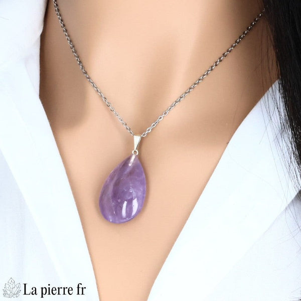 Découvrez nos pendentifs en pierre naturelle : des bijoux uniques alliant beauté et bienfaits de la lithothérapie. Améthyste, quartz rose, labradorite... Trouvez la pierre qui vous correspond.