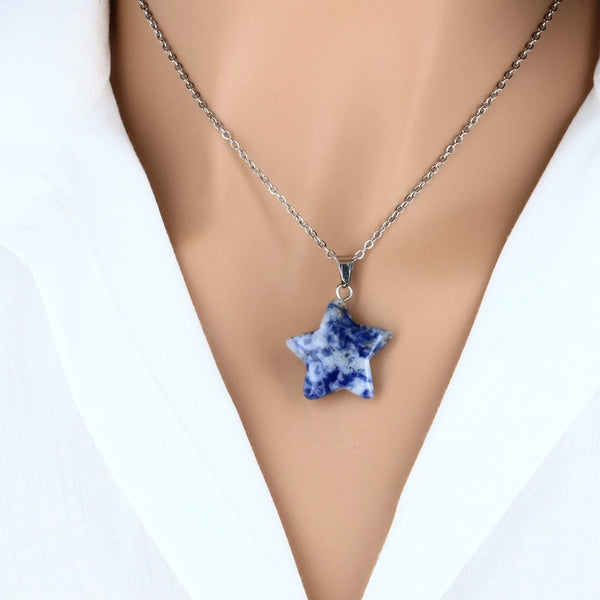 pendentif pierre sodalite forme étoile bleu profond