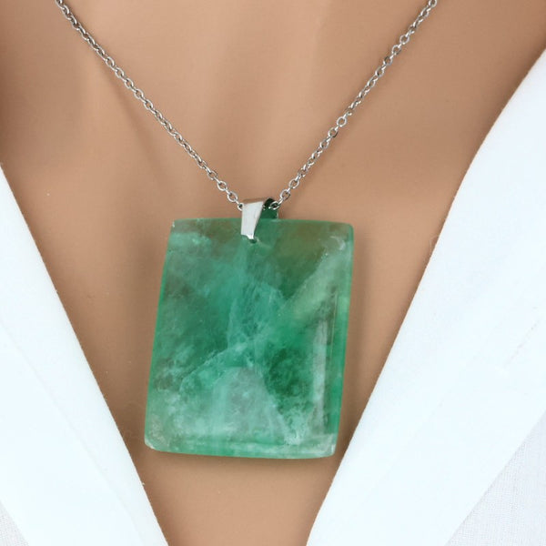 pendentif pierre fluorine verte plate naturelle