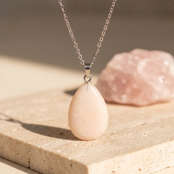 Pendentif goutte aventurine rose poudré, idée cadeau bijou en pierre naturelle pour femme