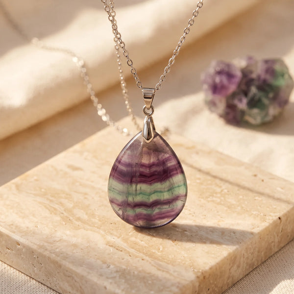 Pendentif fluorite arc-en-ciel en goutte, idée cadeau bijou en pierre naturelle argent 925