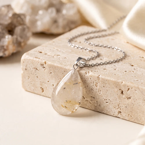 Pendentif Goutte en Quartz Rutile Naturel, Chaîne ou Cordon au Choix