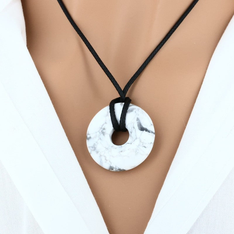 pendentif howlite blanche forme donut pierre naturelle