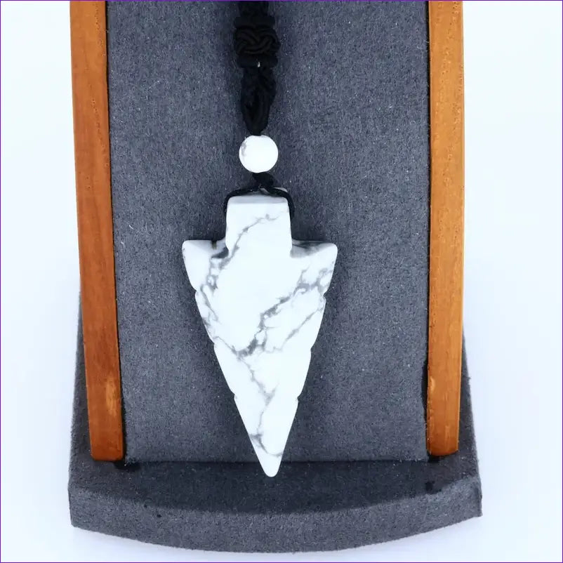 Pendentif Howlite Blanche Naturelle Pointe de Flèche pendentif howlite blanche