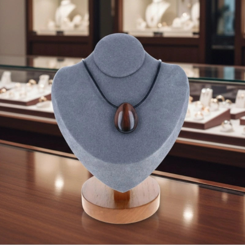 collier oeil de taureau rouge brun