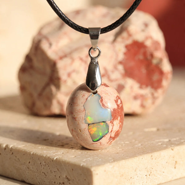 Pendentif opale multicolore du Mexique, idée cadeau pierre fine aux reflets de feu