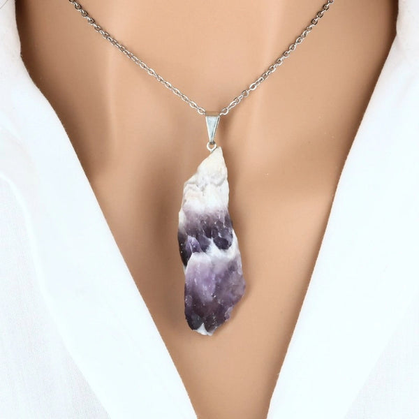 pendentif pierre brute améthyste chevron violette et blanche naturelle