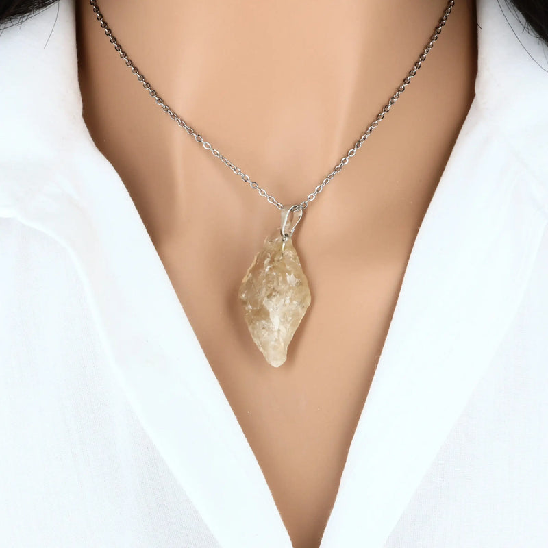 pendentif en pierre naturelle citrine brute brésil jaune solaire