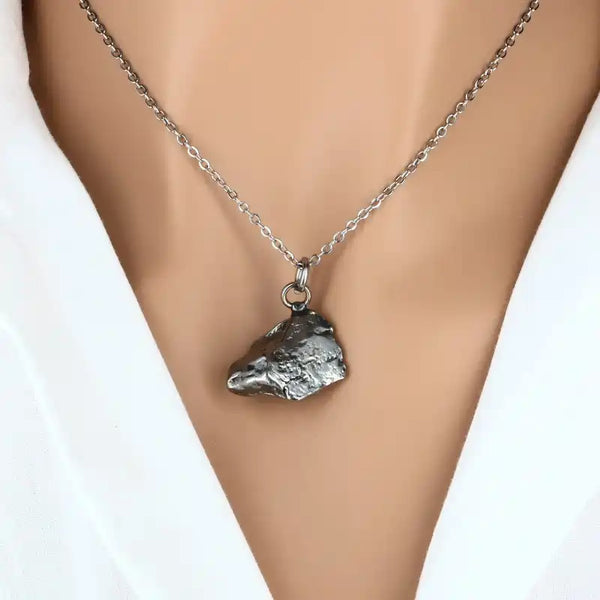 pendentif pierre brute météorite argentine naturelle 2 cm métallique