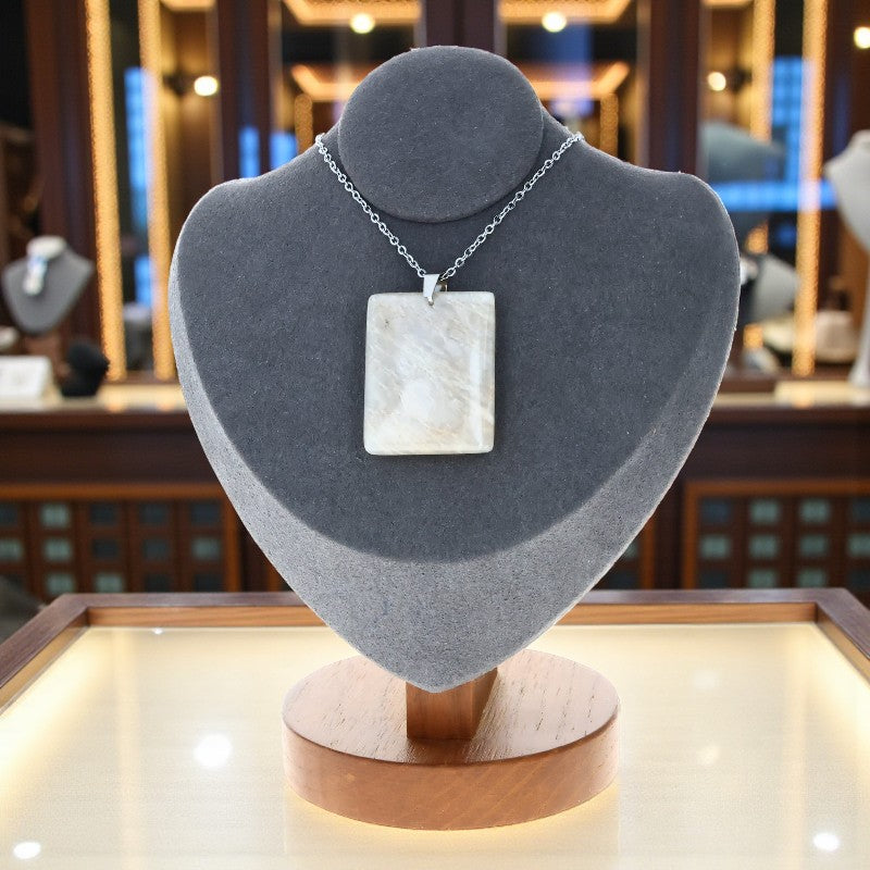 collier pierre de lune beige rectangle pierre naturelle madagascar