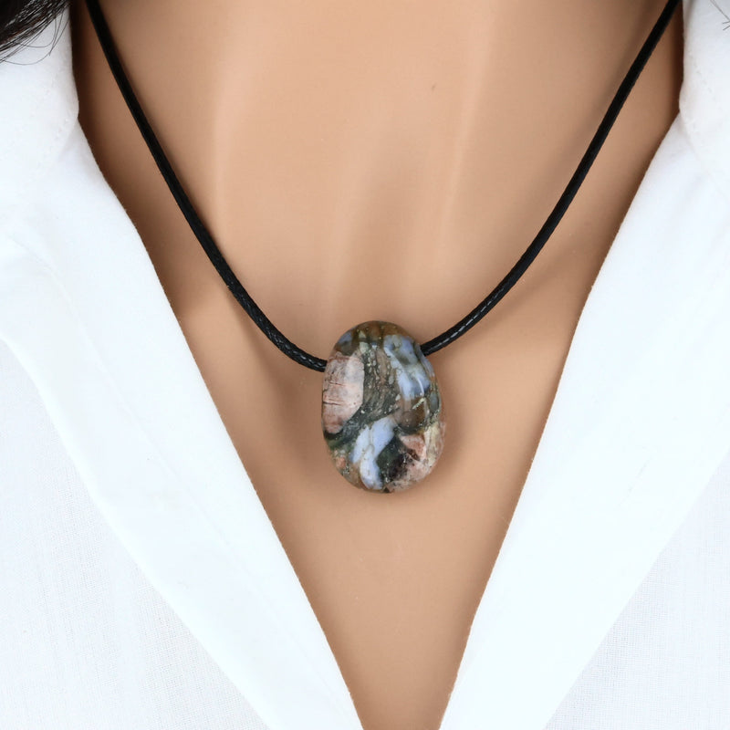 pendentif en pierre naturelle libérite violet doré forme ovale