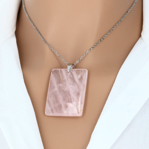 Pendentif rectangulaire en pierre rose, quartz rose