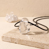 Pendentif Pierre Blanche Roulée et Percée, Cristal de Roche Naturel