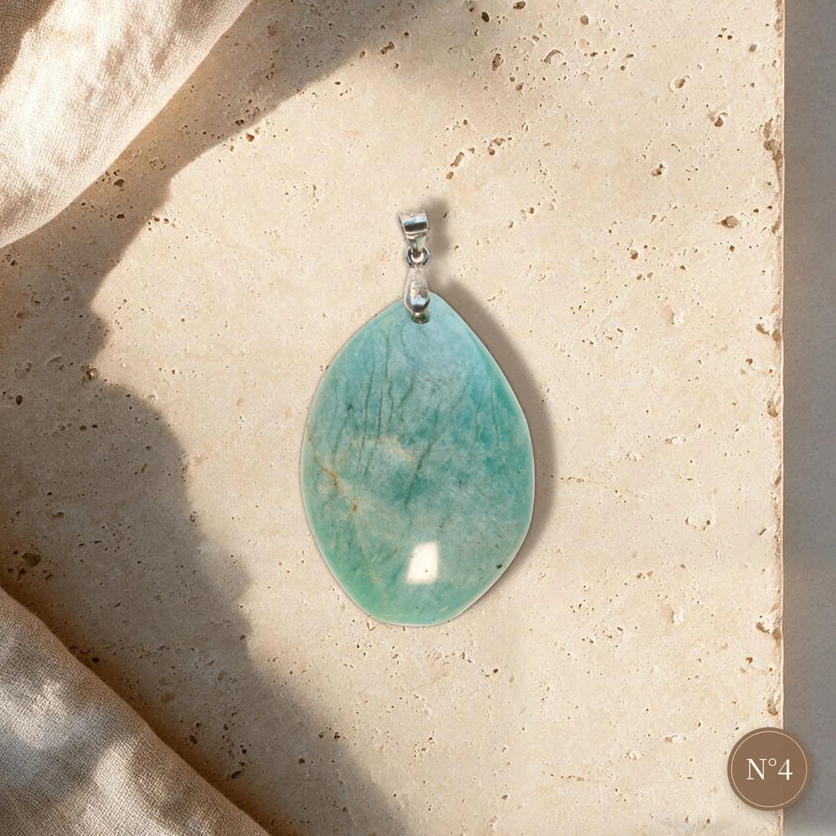 Collier pierre naturelle N°4, grand ovale d'amazonite turquoise veiné de fines lignes sombres