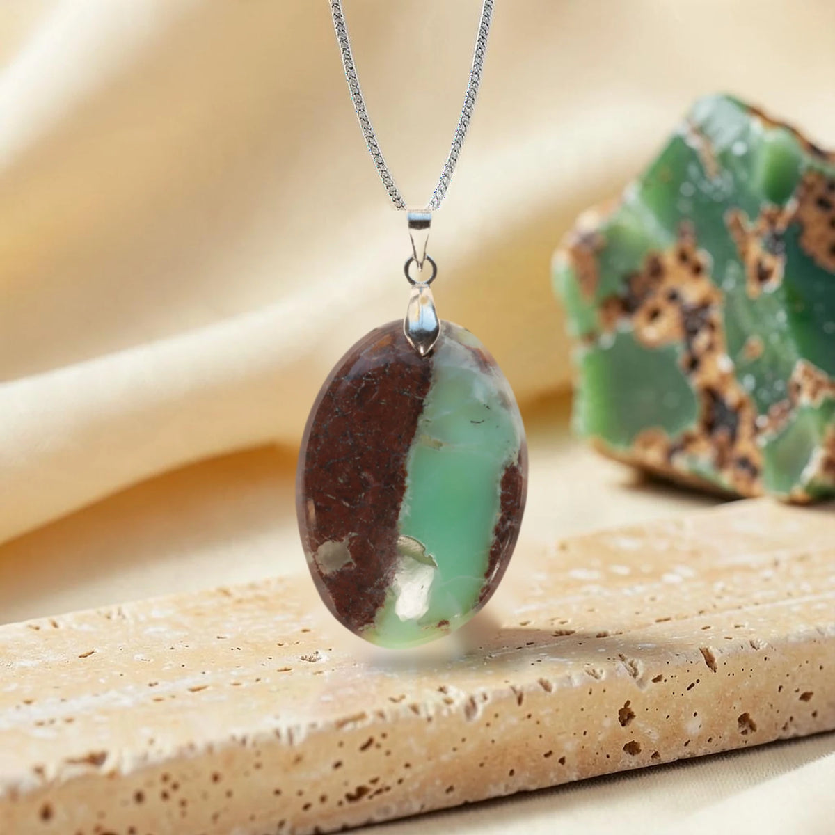 Pendentif Chrysoprase Pièce Unique, Sur Roche-Mère, Numéro au Choix