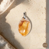 Pendentif Quartz Hématoïde Jaune Pièce Unique, Forme Libre, Numéro au Choix
