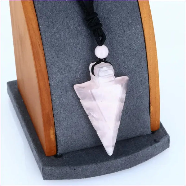 Collier-pendentif en quartz rose naturel en forme de flèche | La Pierre Fr