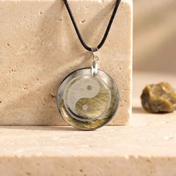 Pendentif yin yang gravé sur obsidienne dorée, idée cadeau bijou zen