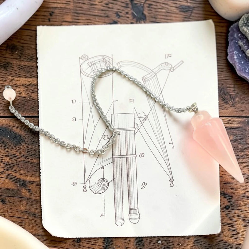Pendule bijou en quartz rose