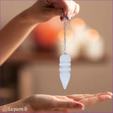 Pendule égyptienne en cristal de roche 100 % naturel avec chaînette argentée de 16,5 cm, idéal pour la radiesthésie, la méditation et comme pendule divinatoire.