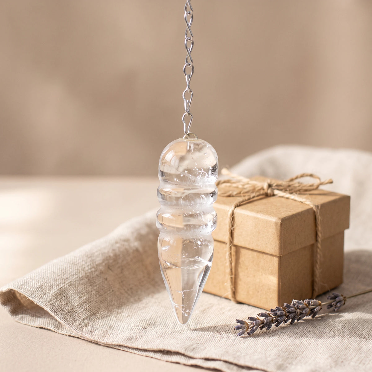 Pendule égyptien en cristal de roche, idée cadeau bien-être