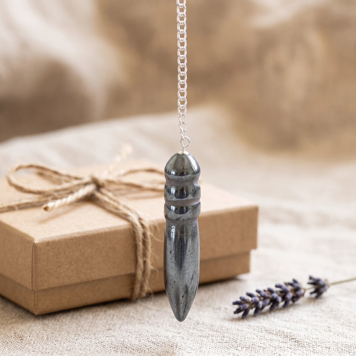 Pendule égyptien en hématite, idée cadeau pour homme