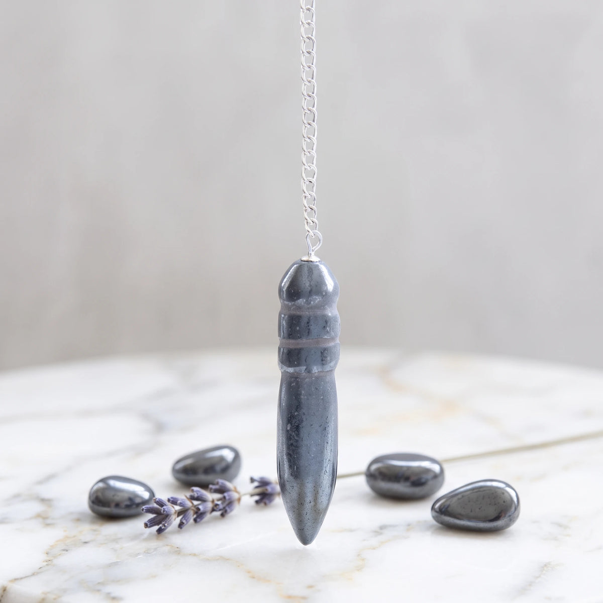 Pendule égyptien en hématite, pierre naturelle d'ancrage