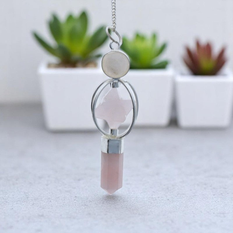Outil ésotérique - Pendule en Quartz Rose (Merkaba et Pointe) de qualité supérieure sélectionné par La Pierre Fr