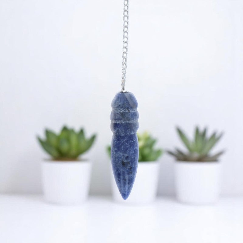 Pendule Égyptien (Sodalite) bleu profond tenu pour radiesthésie intuitive - La Pierre Fr