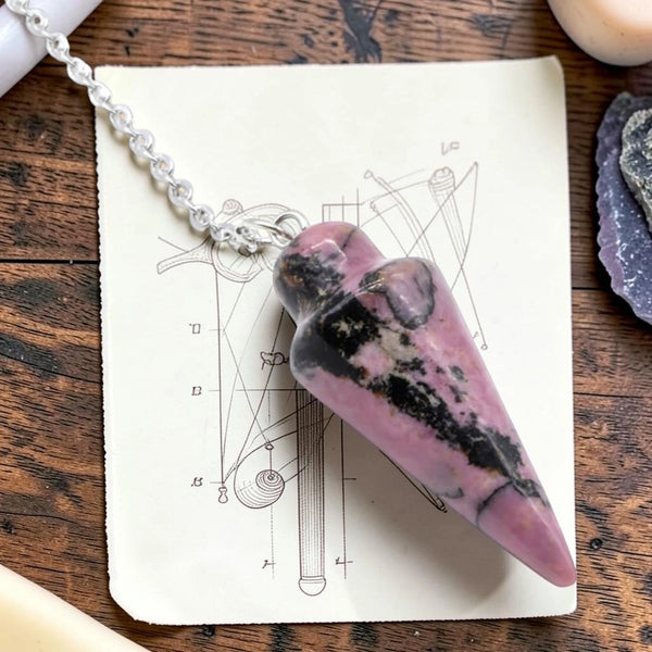 Pendule en rhodonite, pierre naturelle