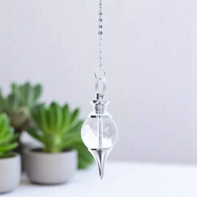 Détail de la clarté du Cristal de Roche naturel du Pendule Séphoroton (Cristal de Roche)