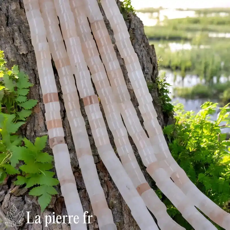 Aventurine Rose : Perles en pierre naturelle ronde et plate 4mm "Heishi" – Fil de 36cm, idéal pour la création de bijoux