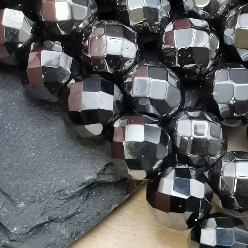 Perle hématite noire facettée de 10 mm pour bracelet de lithothérapie