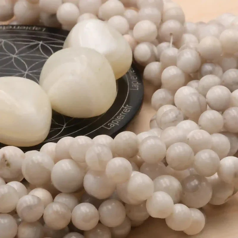 perle pierre naturelle agate blanche folle ronde en 4/6/8/10mm pour la fabrication de bijoux et lithothérapie - La Pierre Fr 
