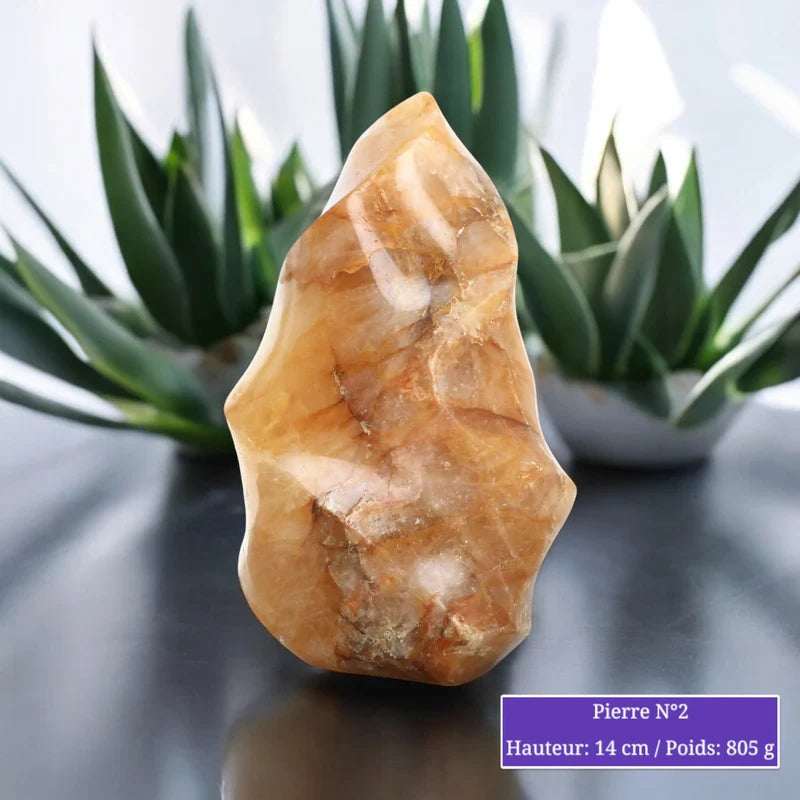 Détail du Quartz Hématoïde Jaune en forme flamme, pierre naturelle jaune ferrugineux