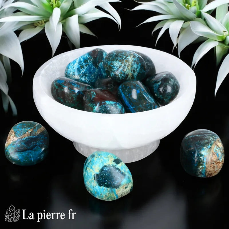 pierres roulées en Chrysocolle, pierre apaisante et équilibrante idéale pour la lithothérapie. Favorise l'harmonie, la tranquillité et la communication sincère.